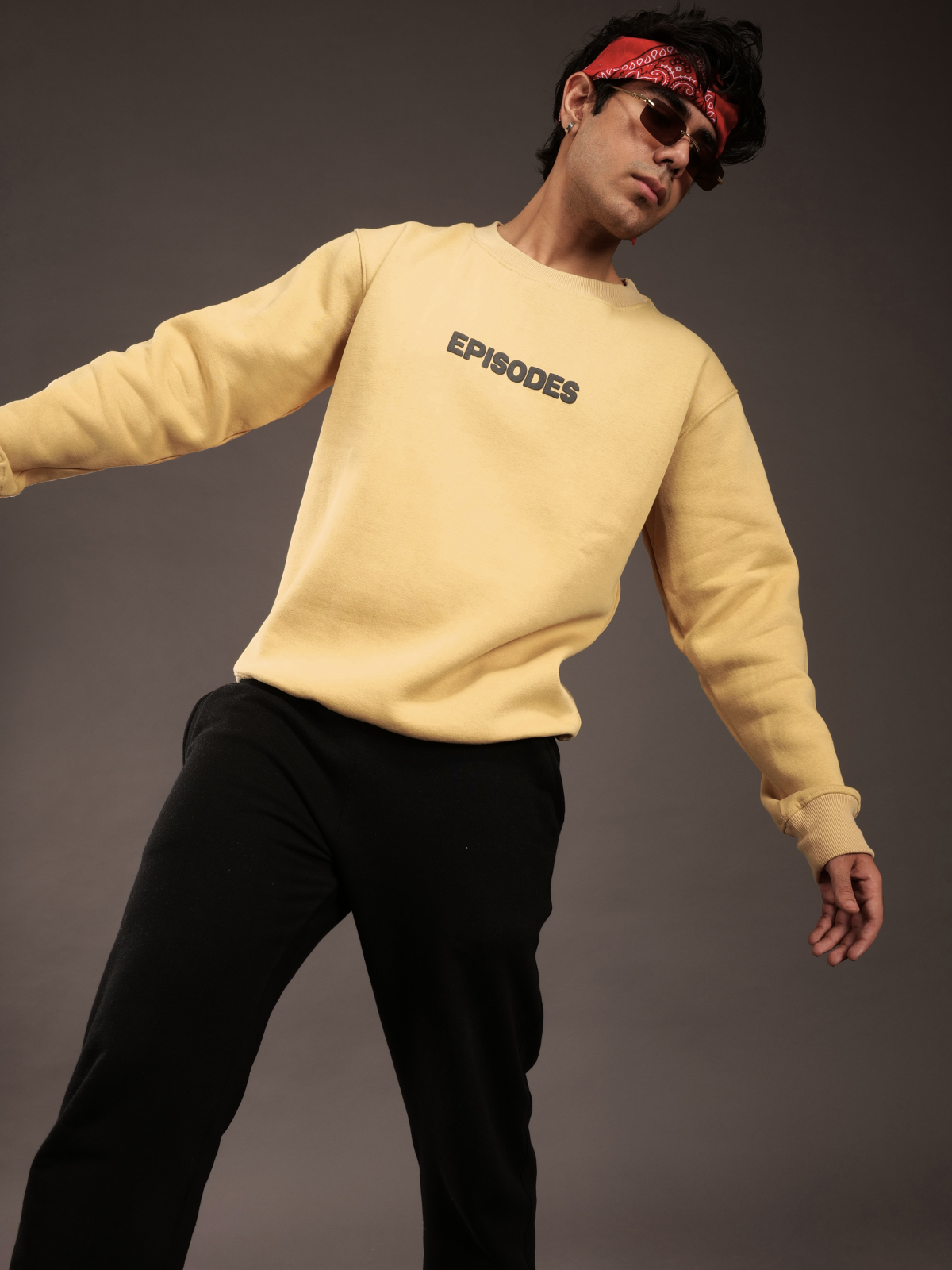 Line Art Oversized Sweatshirt